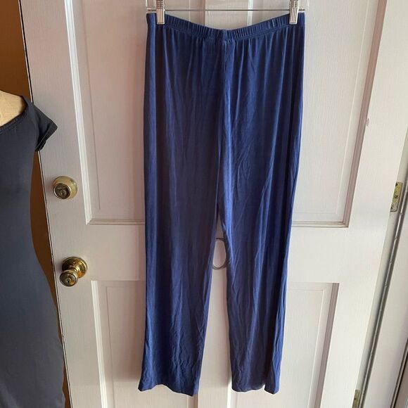 CHICO’S TRAVELERS | dark sky blue non wrinkle straight leg pants 2 - Picture 5 of 5